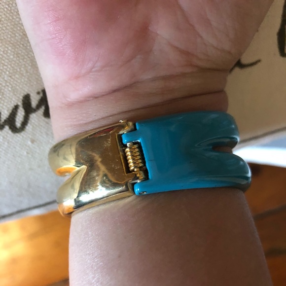 Vintage/retro cuff bracelet. TRENDY - Picture 4 of 4